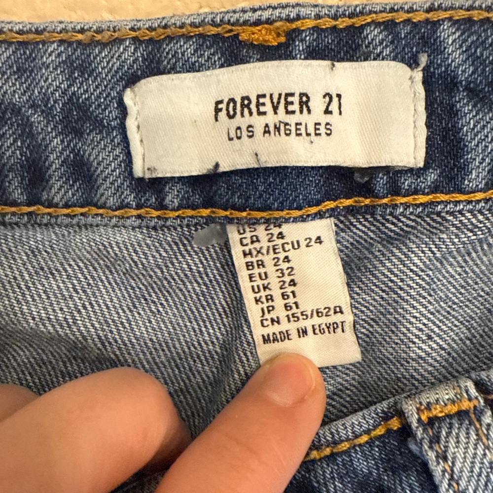 Forever 21 Distressed Straight Leg Jeans Blue Denim Women’s Size 24 - Picture 4 of 6
